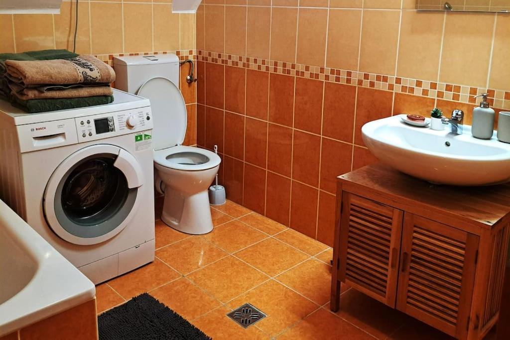 Zoeld Orom Apartman Lakas Göd Exterior foto